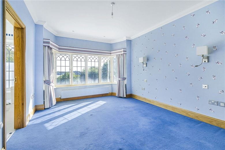 6 bedroom house, Chalk Lane, Hyde Heath HP6 - Available