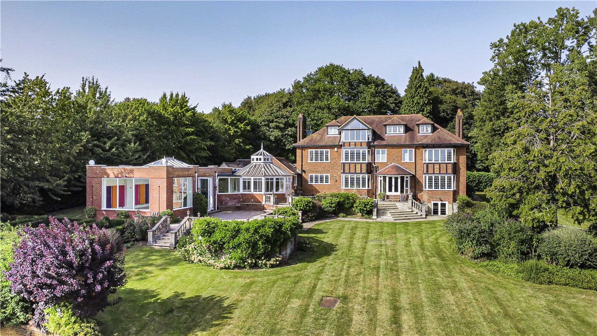 6 bedroom house, Chalk Lane, Hyde Heath HP6 - Available