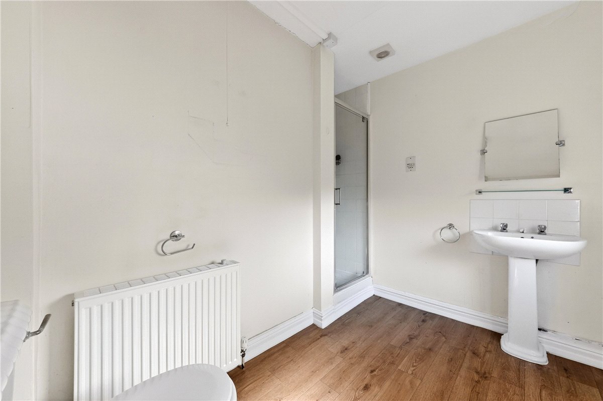 4 bedroom bungalow, Pool Meadow Close, Solihull B91 - Available