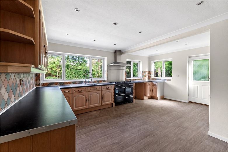 4 bedroom bungalow, Pool Meadow Close, Solihull B91 - Available