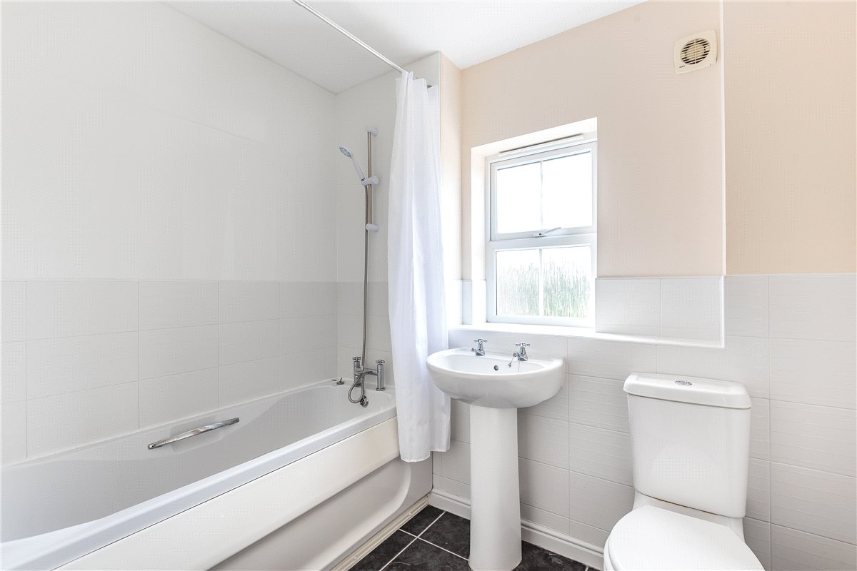 4 bedroom house, Sandwath Drive, Church Fenton LS24 - Available