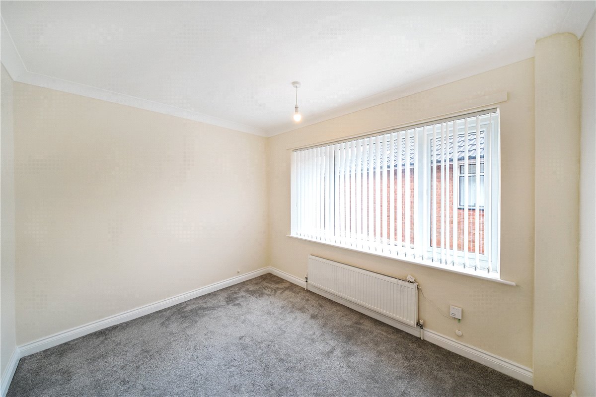 3 bedroom bungalow, Cherry Tree Road, Wales S26 - Let Agreed