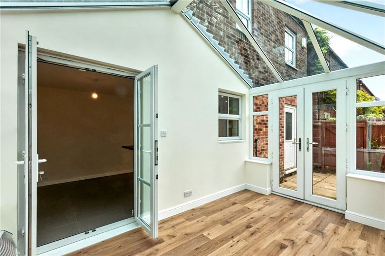 4 bedroom house, Sandwath Drive, Church Fenton LS24 - Available