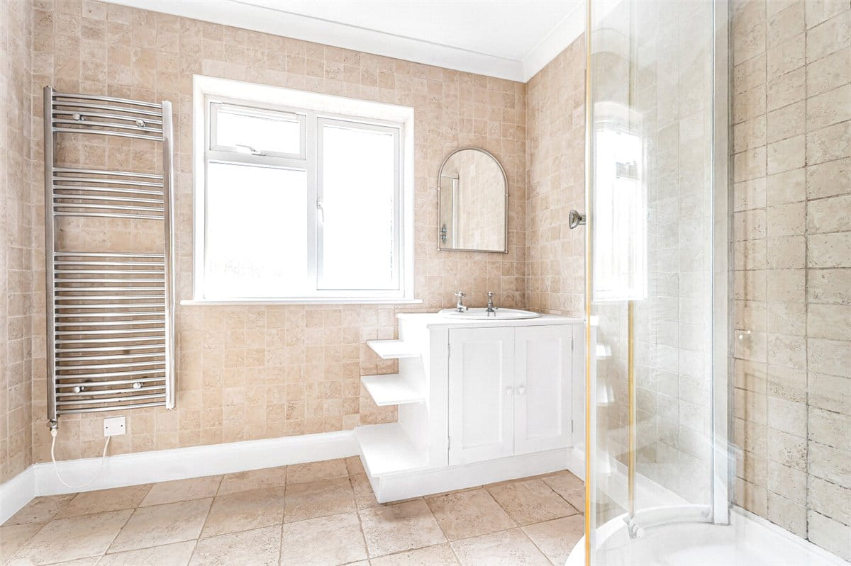 4 bedroom bungalow, Nash Lee Lane, Wendover HP22