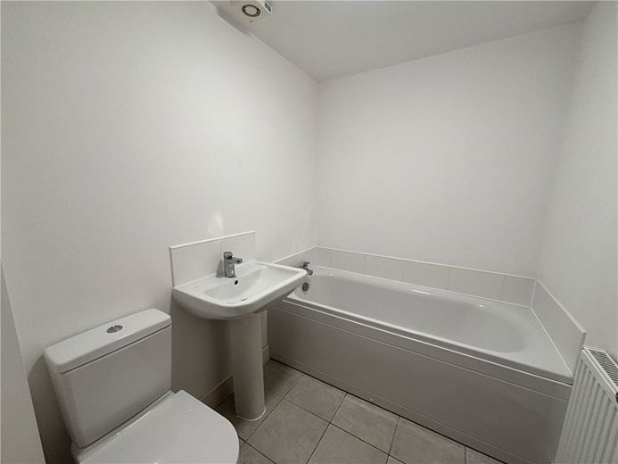 3 bedroom house, Comelybank Drive, Mexborough S64 - Available