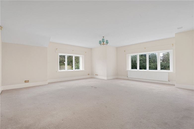 9 bedroom house, Turweston, Brackley NN13 - Available