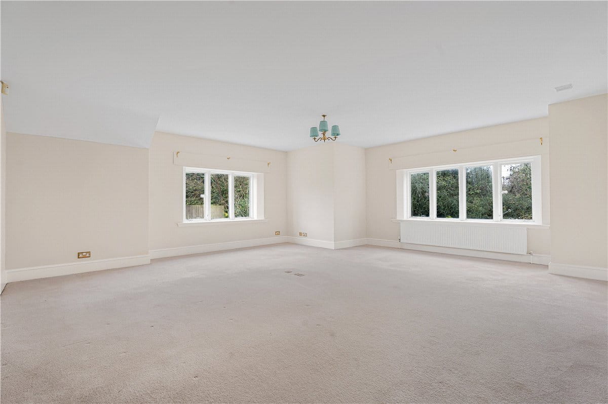 9 bedroom house, Turweston, Brackley NN13 - Available