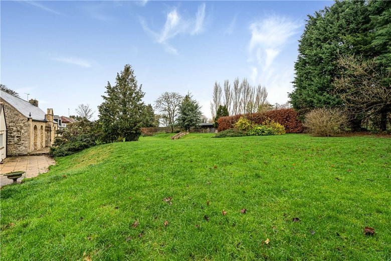 9 bedroom house, Turweston, Brackley NN13 - Available