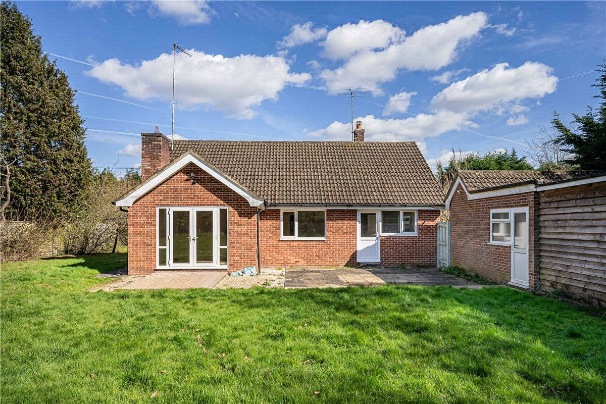 4 bedroom bungalow, London Road, Wendover HP22 - Available
