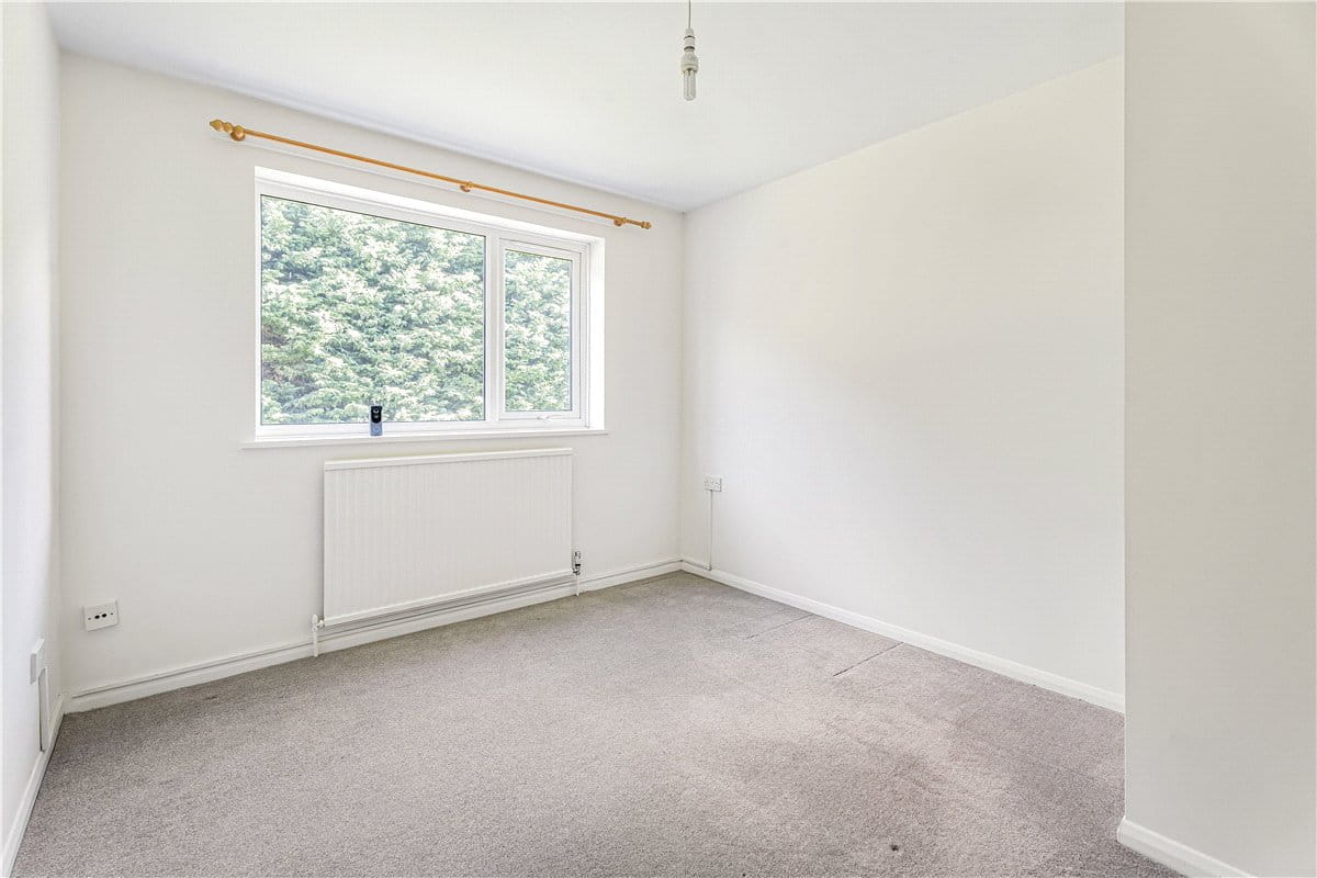 4 bedroom bungalow, London Road, Wendover HP22 - Available