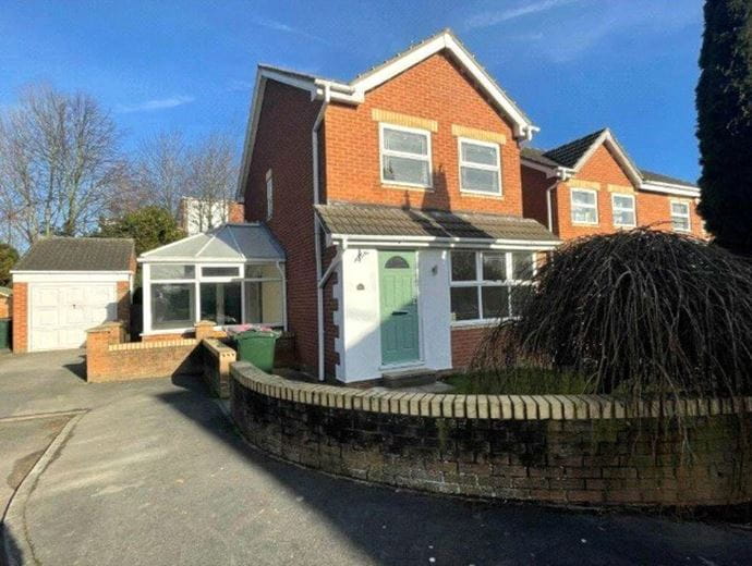 3 bedroom house, Westerton Drive, Bramley S66 - Let Agreed