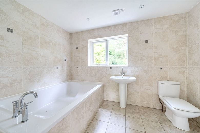 4 bedroom house, Whitmore Heath, Newcastle ST5 - Available