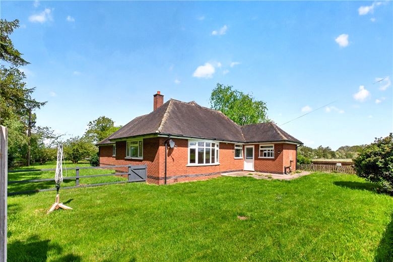 3 bedroom bungalow, Wood End Lane, Curborough WS13 - Available