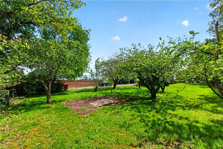 3 bedroom bungalow, Wood End Lane, Curborough WS13 - Available