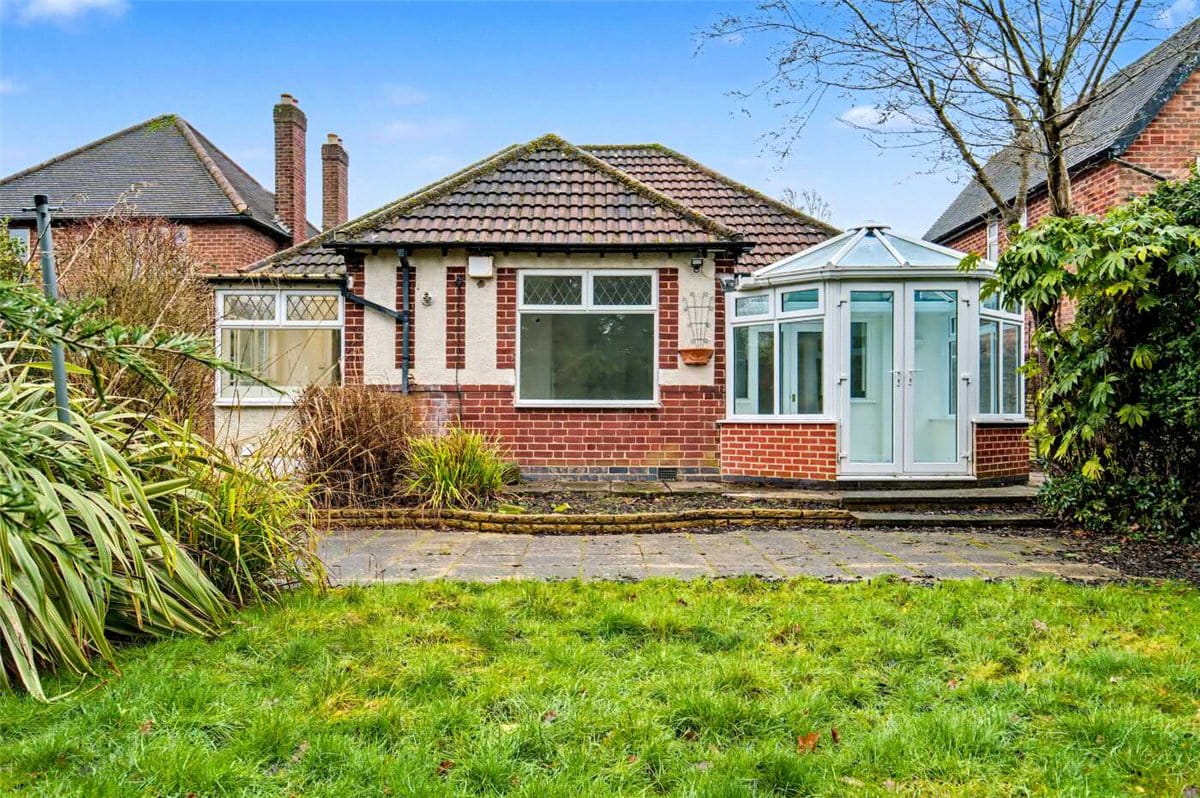 3 bedroom bungalow, Waste Lane, Balsall Common CV7 - Available