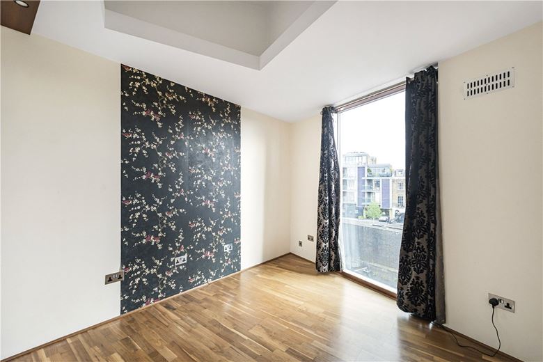 2 bedroom flat, Parkway, London NW1 - Available