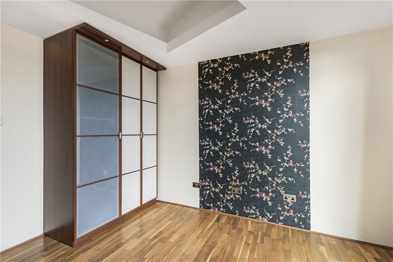 2 bedroom flat, Parkway, London NW1 - Available