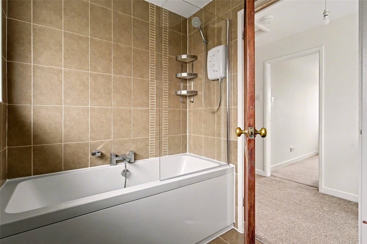 3 bedroom house, Hodgetts Lane, Burton Green CV8 - Available