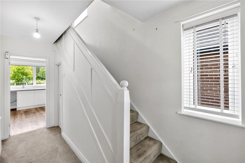 3 bedroom house, Robins Lane, Culcheth WA3 - Available
