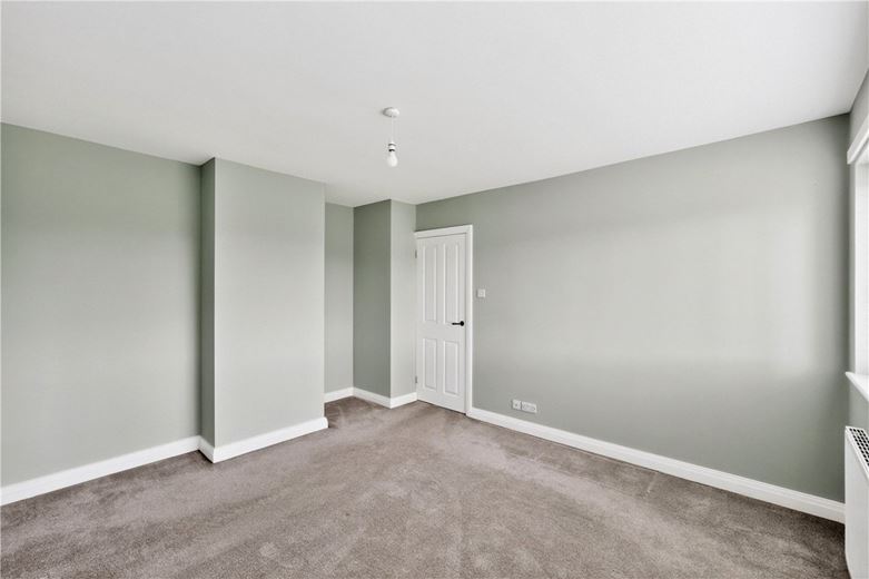 3 bedroom house, Robins Lane, Culcheth WA3 - Available
