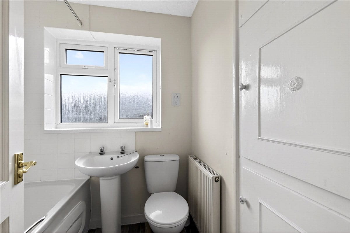 3 bedroom house, Kingsway, Bredbury SK6 - Available