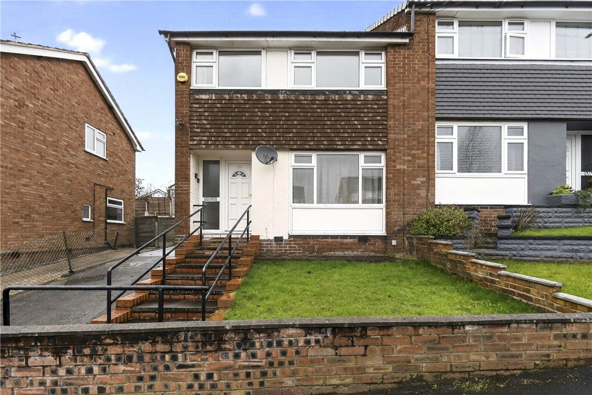 3 bedroom house, Kingsway, Bredbury SK6 - Available