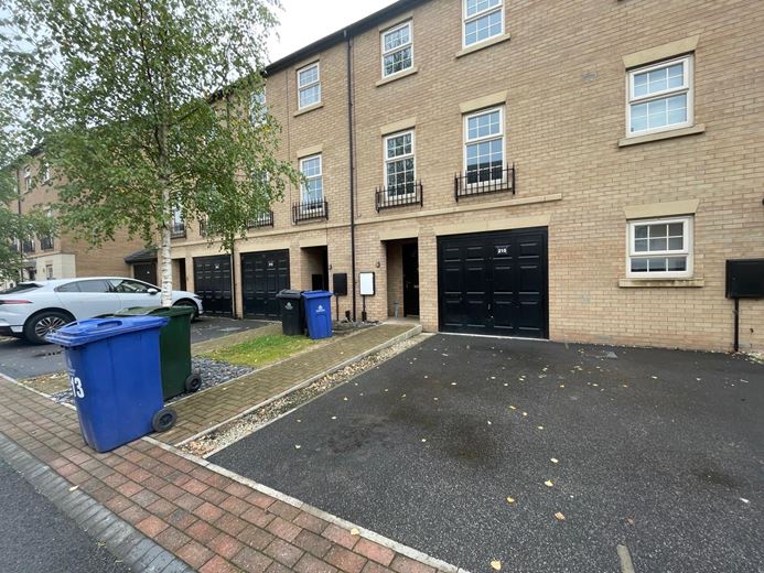 4 bedroom house, Comelybank Drive, Mexborough S64 - Available