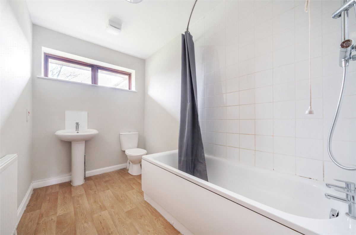 4 bedroom bungalow, Darnford Lane, Lichfield WS14 - Available
