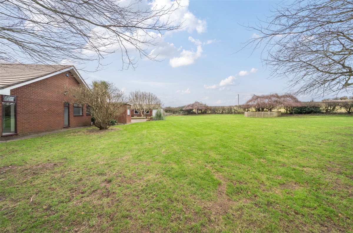 4 bedroom bungalow, Darnford Lane, Lichfield WS14 - Available