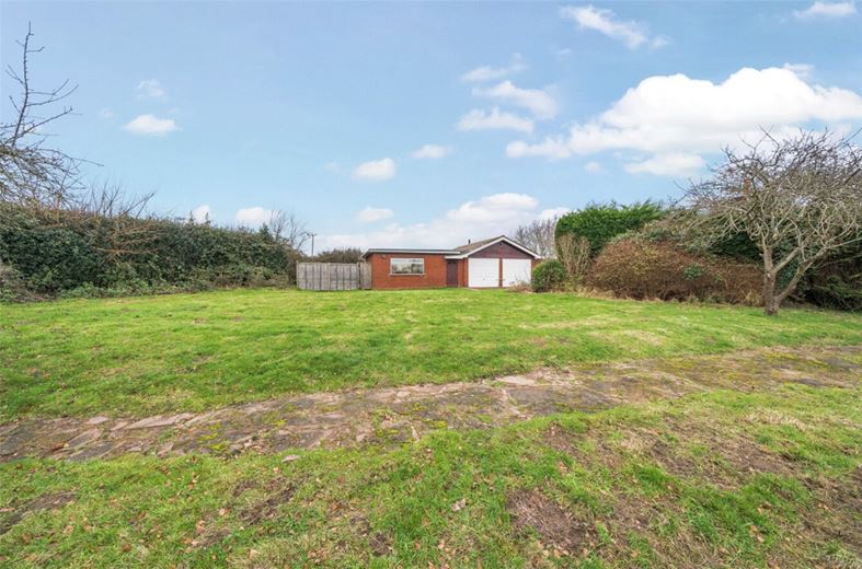 4 bedroom bungalow, Darnford Lane, Lichfield WS14 - Available