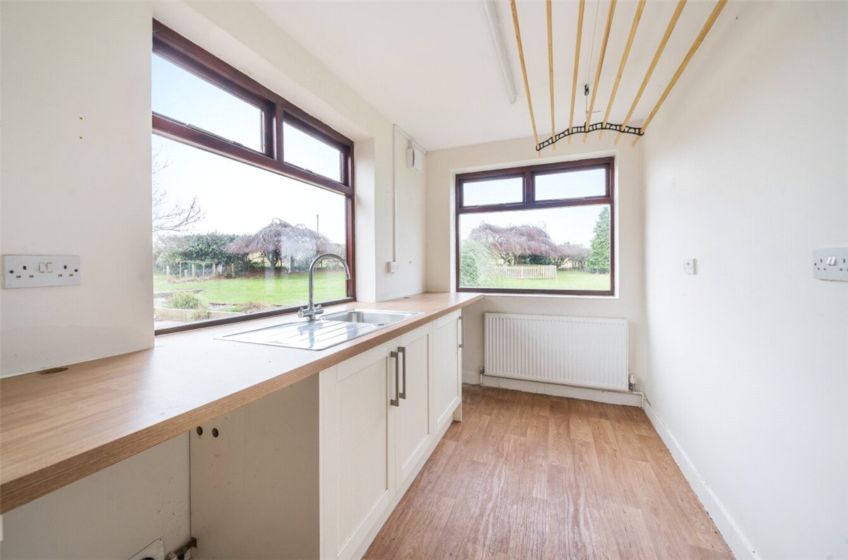 4 bedroom bungalow, Darnford Lane, Lichfield WS14 - Available