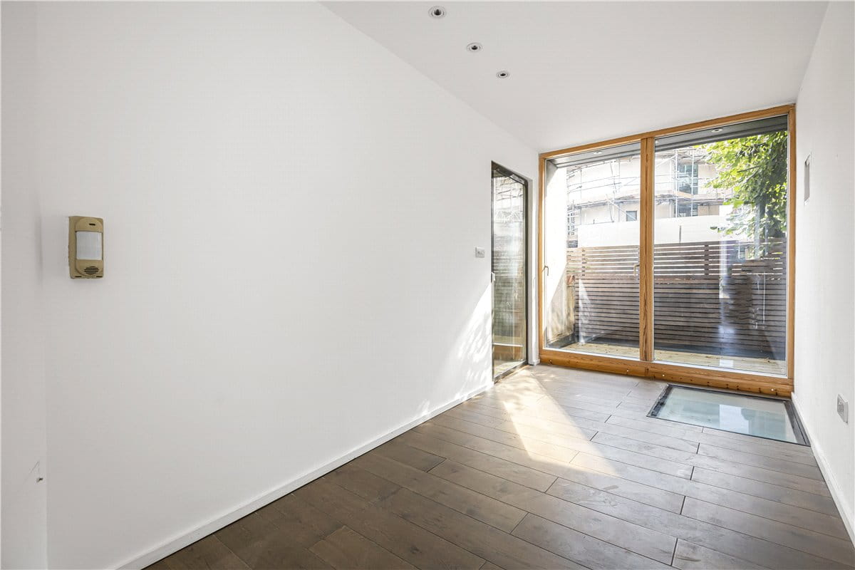 4 bedroom house, Parkway, London NW1 - Available