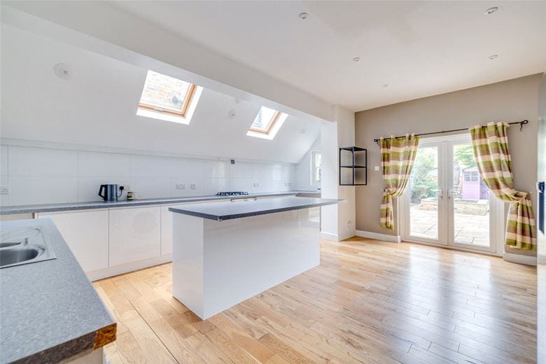 4 bedroom house, Langthorne Street, London SW6 - Sold
