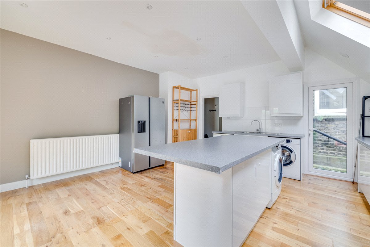 4 bedroom house, Langthorne Street, London SW6 - Sold