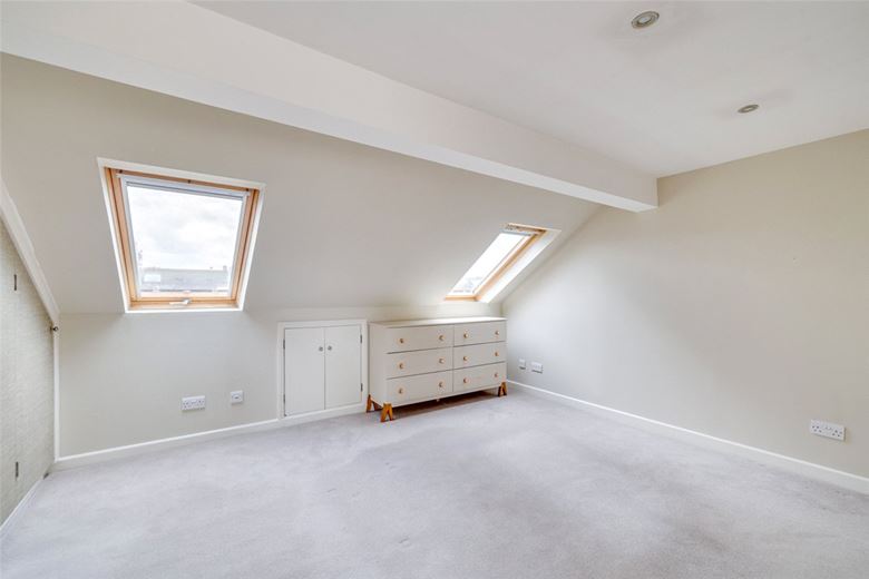 4 bedroom house, Langthorne Street, London SW6 - Sold