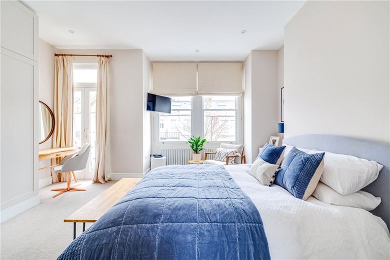 4 bedroom house, Burnfoot Avenue, London SW6 - Sold