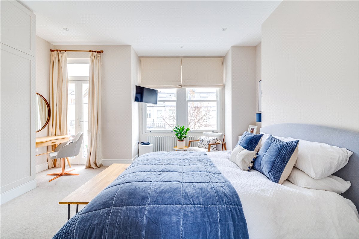 4 bedroom house, Burnfoot Avenue, London SW6 - Sold