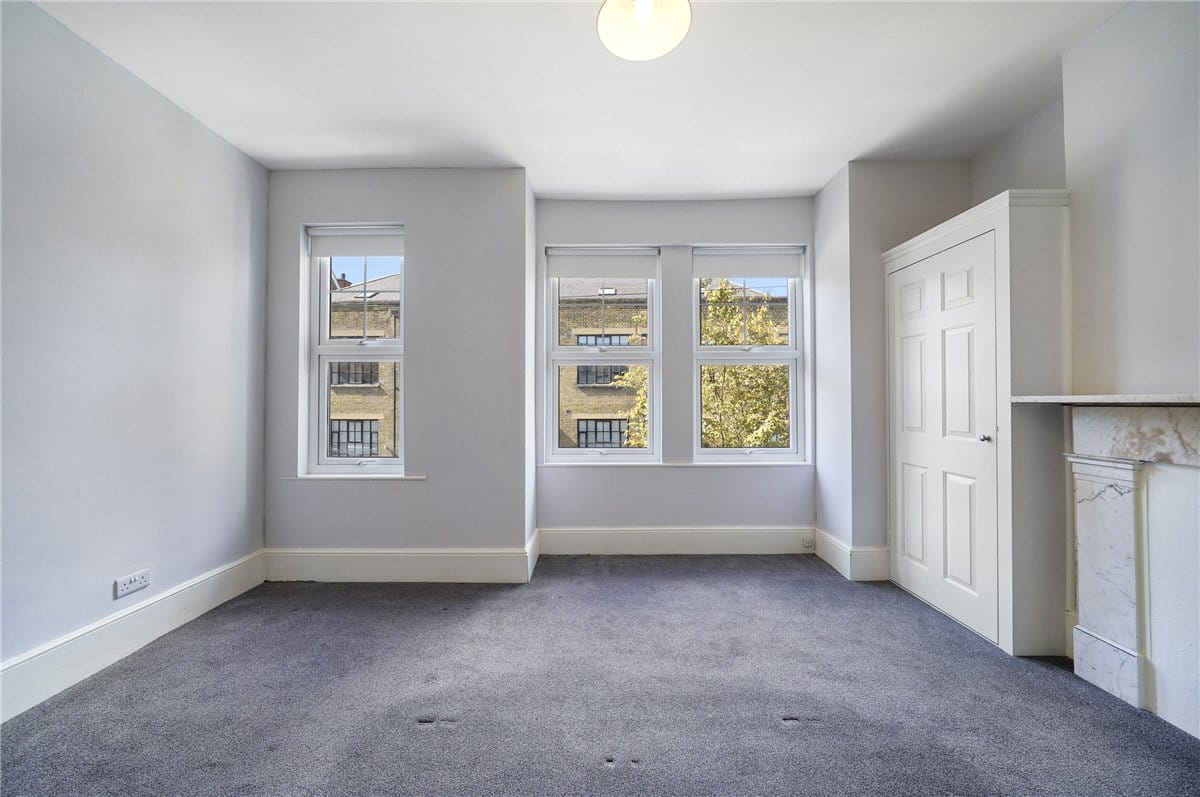 3 bedroom house, Rainville Road, London W6 - Available