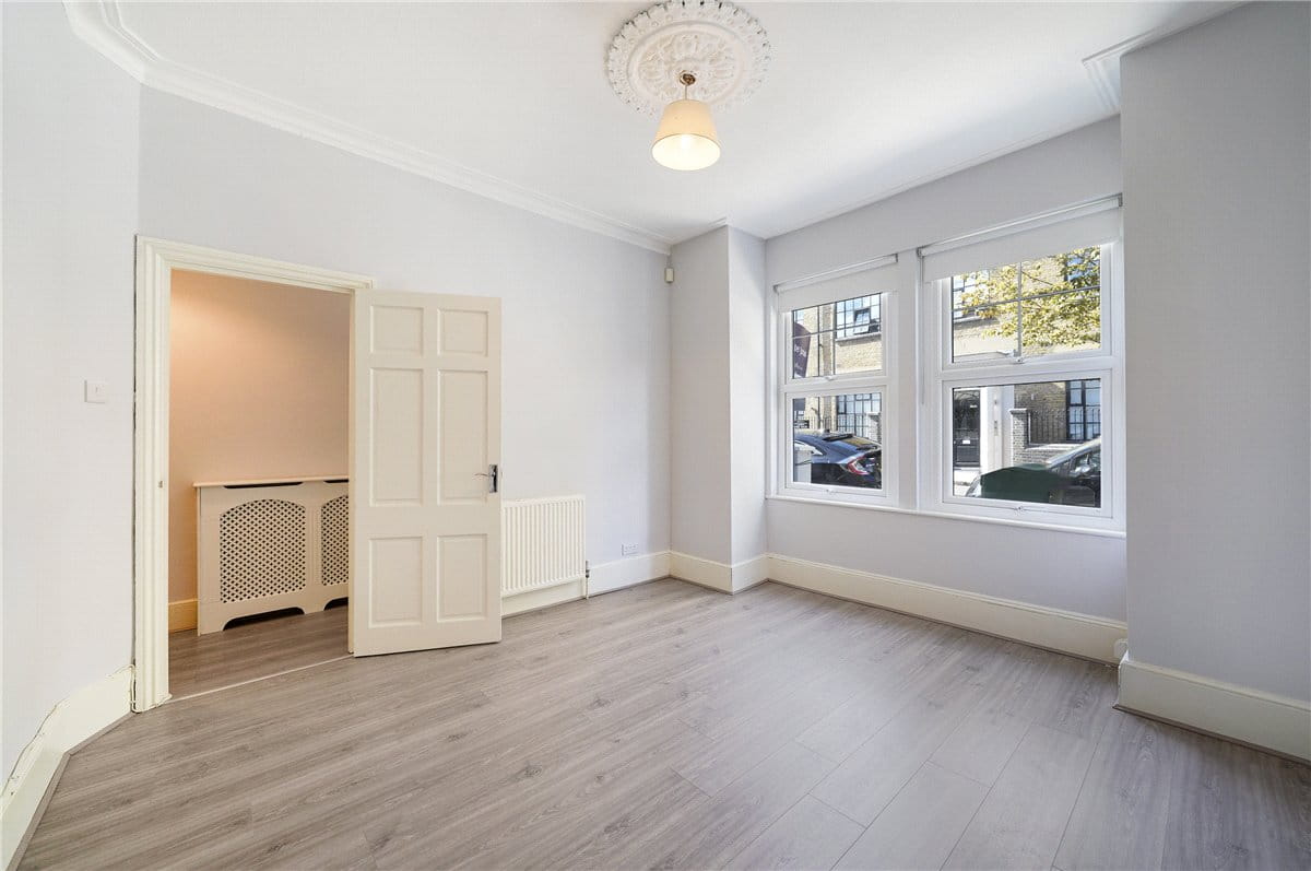 3 bedroom house, Rainville Road, London W6 - Available