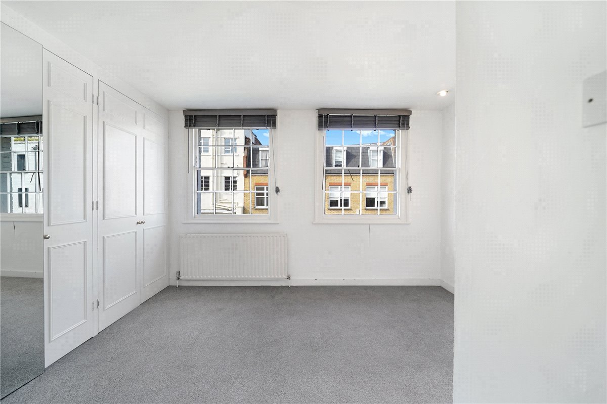 2 bedroom house, Burlington Road, London SW6 - Available