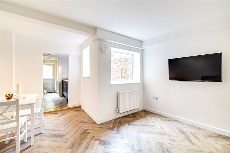 1 bedroom maisonette, Effie Road, London SW6 - Available