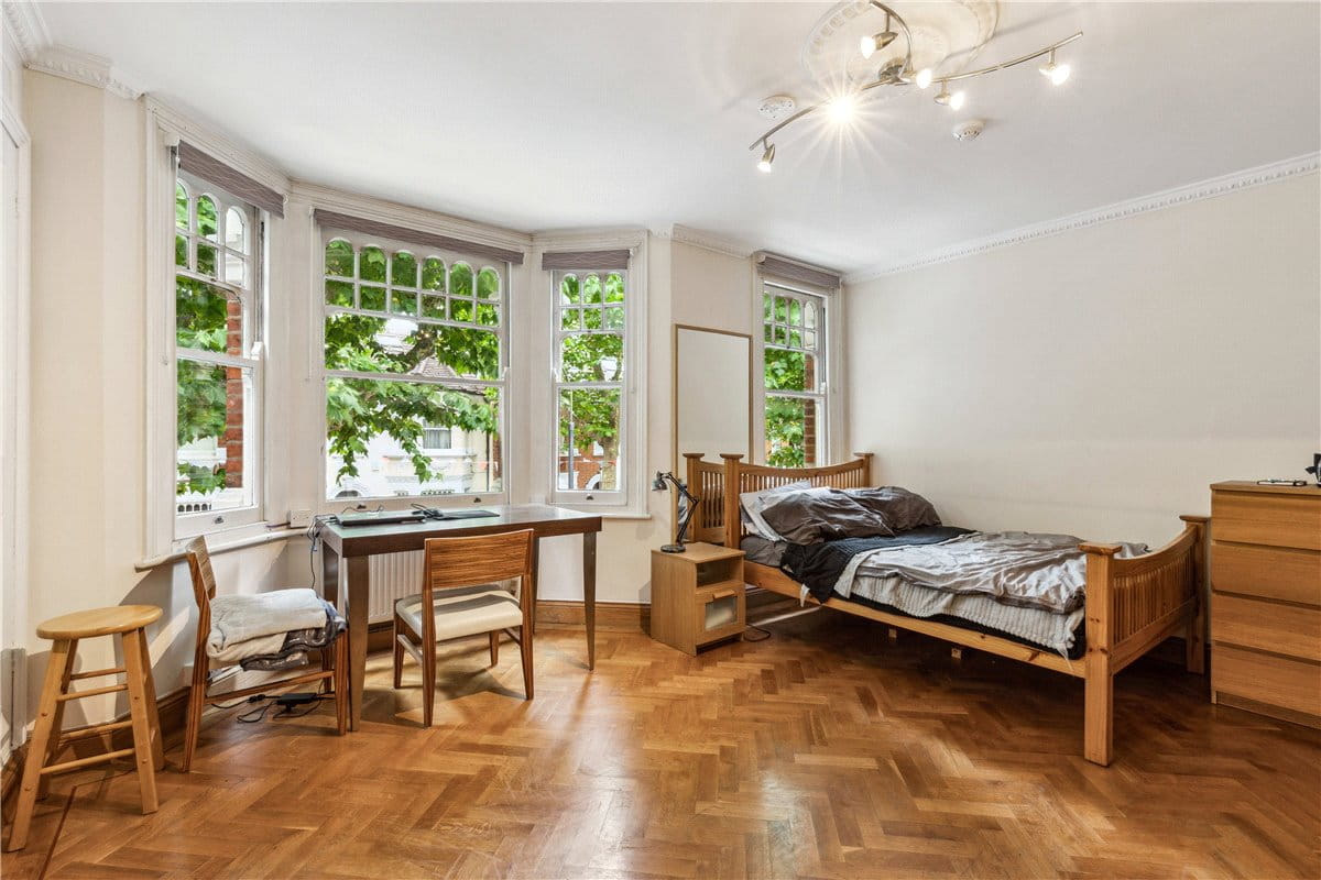 6 bedroom house, Niton Street, London SW6 - Available