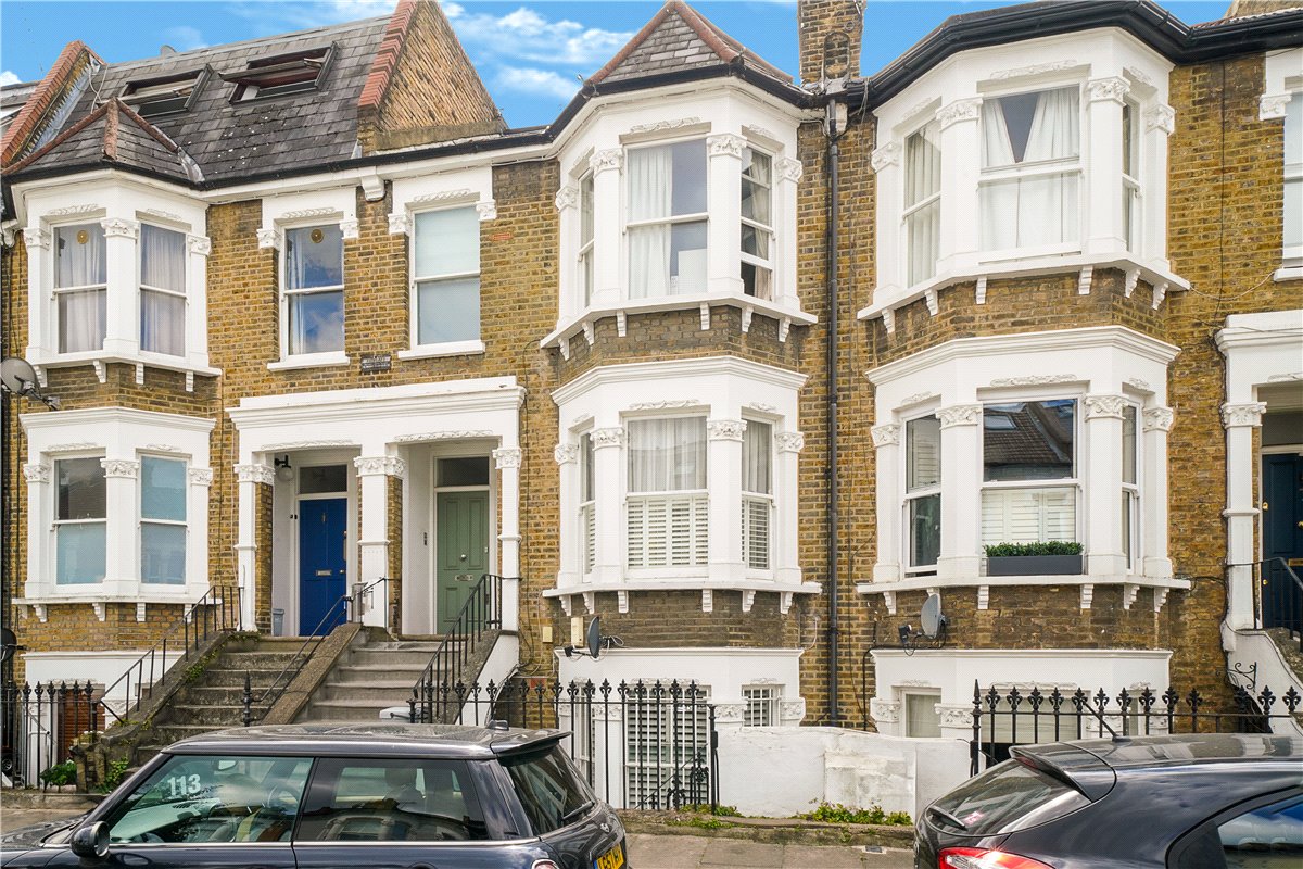 2 bedroom flat, Mirabel Road, London SW6 - Available