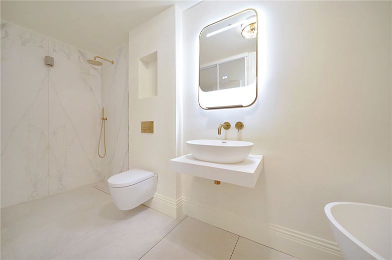 3 bedroom house, Cortayne Road, London SW6 - Available