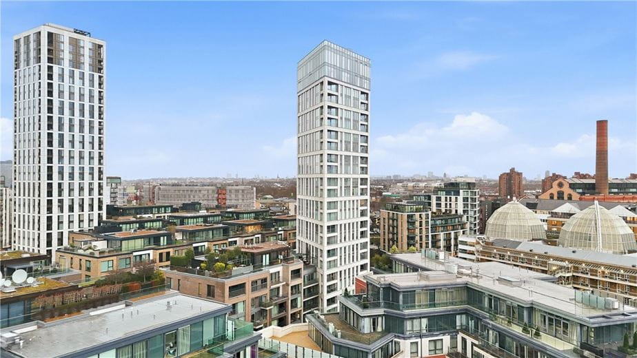 1 bedroom flat, Park Street, London SW6 - Available