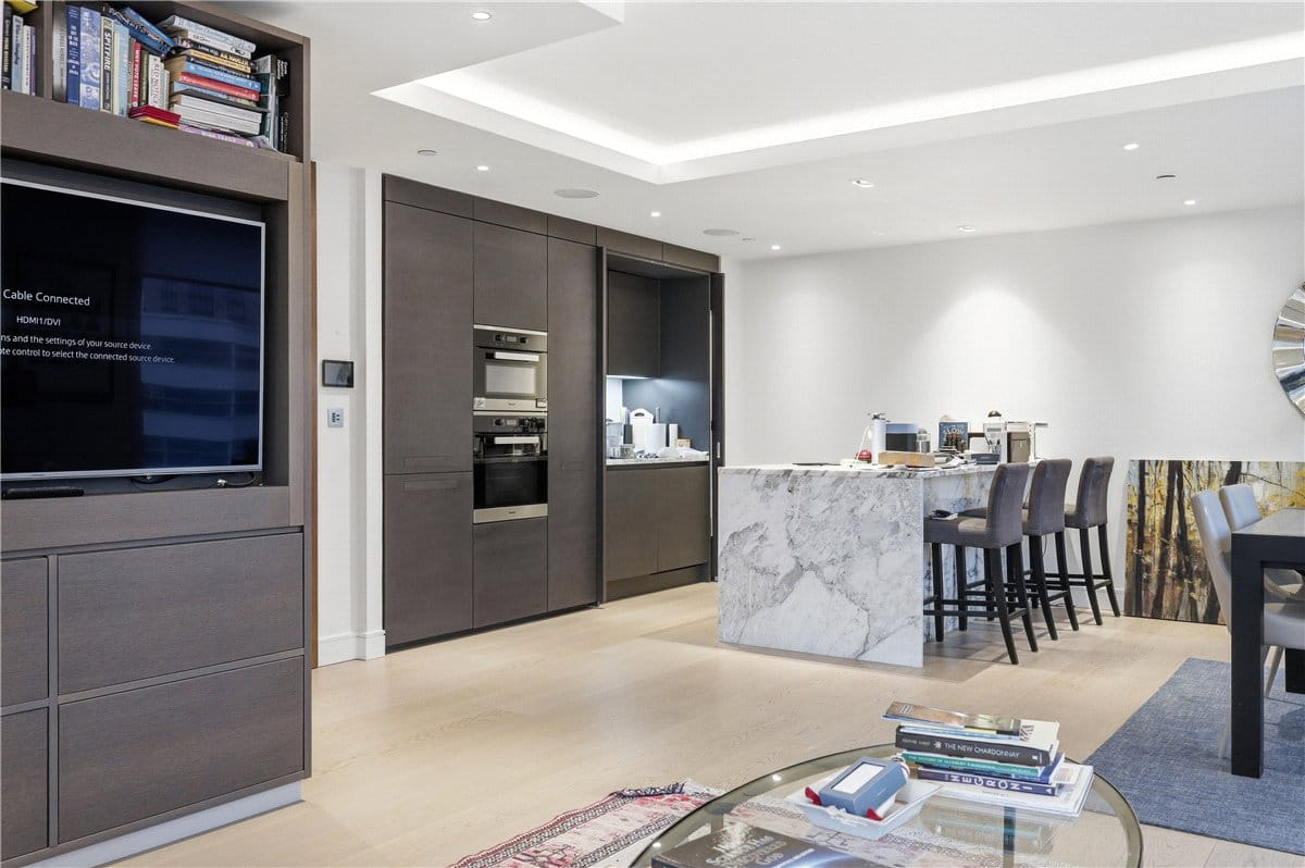 1 bedroom flat, Park Street, London SW6 - Available