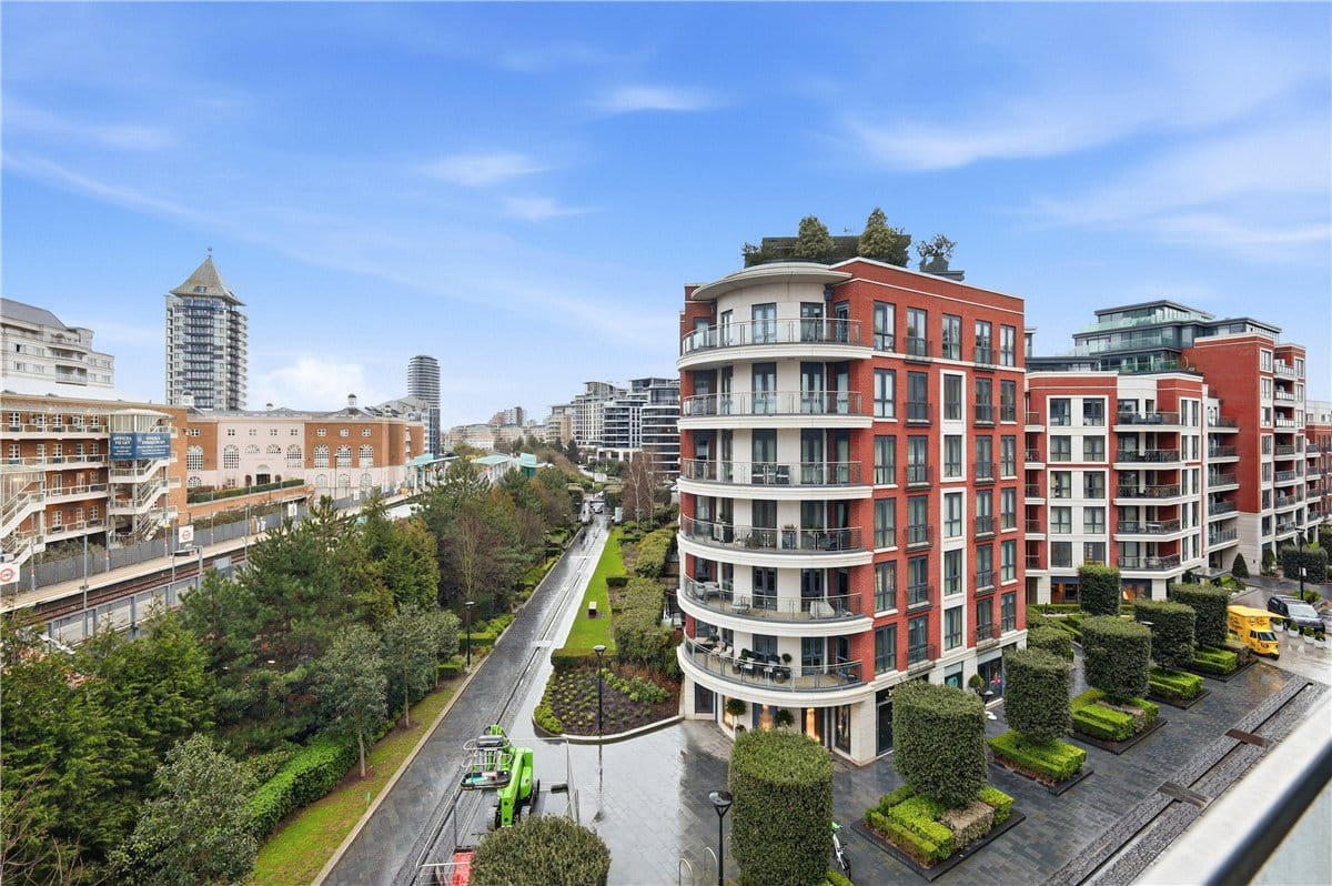 1 bedroom flat, Park Street, London SW6 - Available