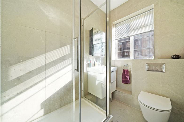 2 bedroom flat, Barons Keep, Gliddon Road W14 - Available