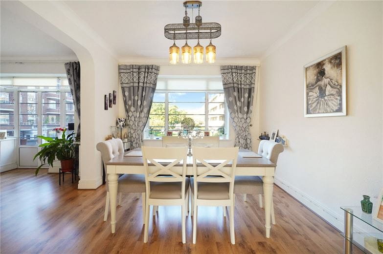 2 bedroom flat, Barons Keep, Gliddon Road W14 - Available
