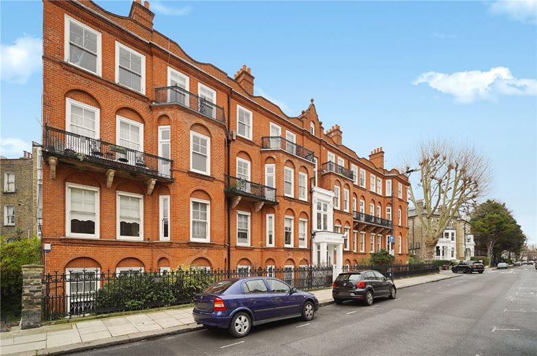 3 bedroom flat, Edith Road, London W14 - Available